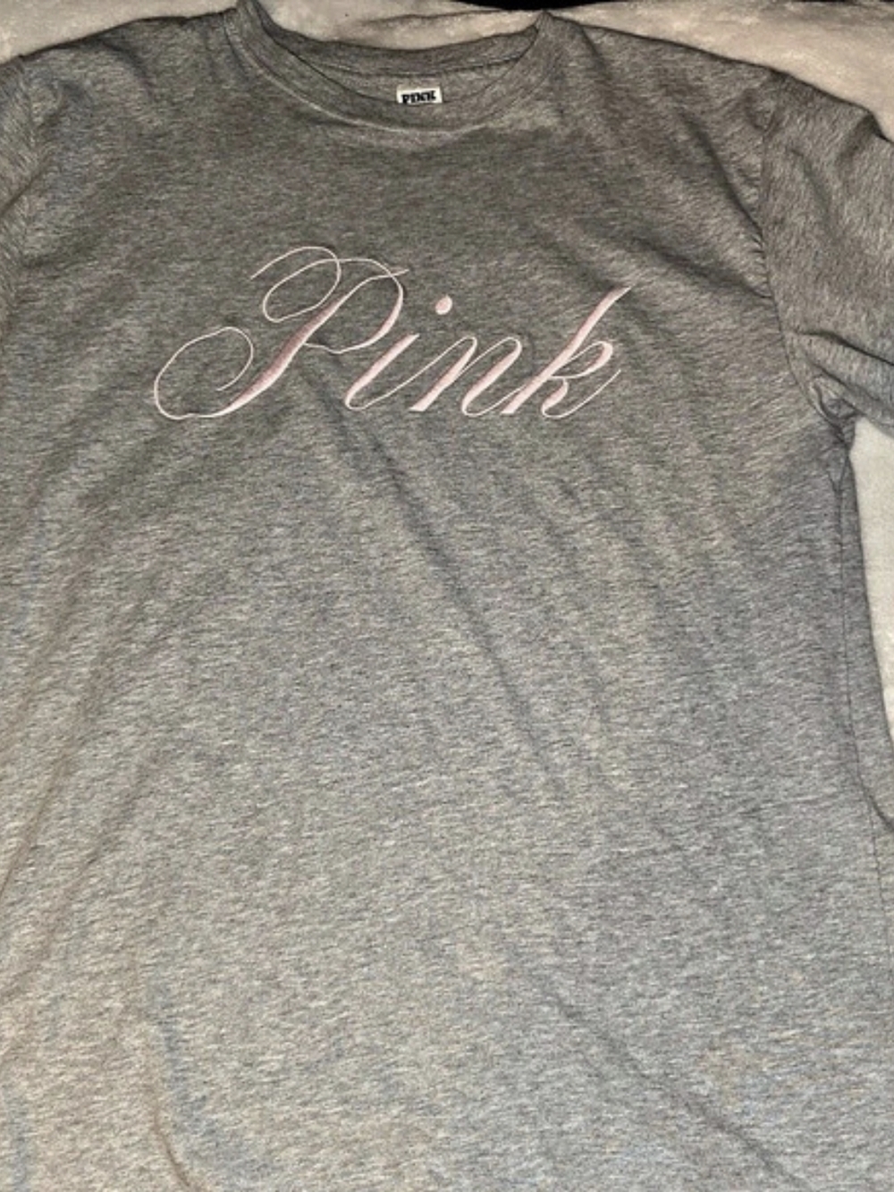 2pc Lot PINK Victoria's Secret Embroidered Logo'd S/S Tshirts pink/gray XS